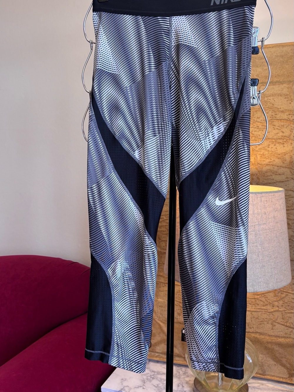Nike Black & White Geo-Print Athletic Leggings